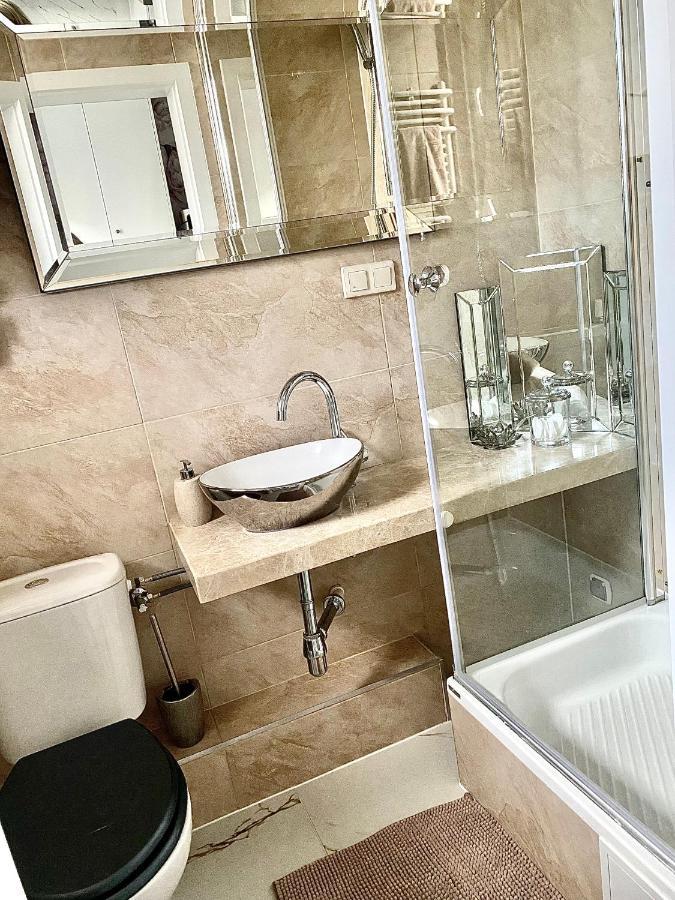 Glamour Apartment Przy Plazy, Z Parkingiem Prywatnym โซพอต ภายนอก รูปภาพ